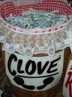 Clove Taffy